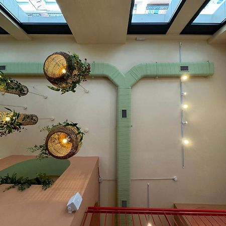 The Loft House Madrid Hostel Exterior photo